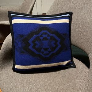 Pendleton two sided woolen mills new throw pillow